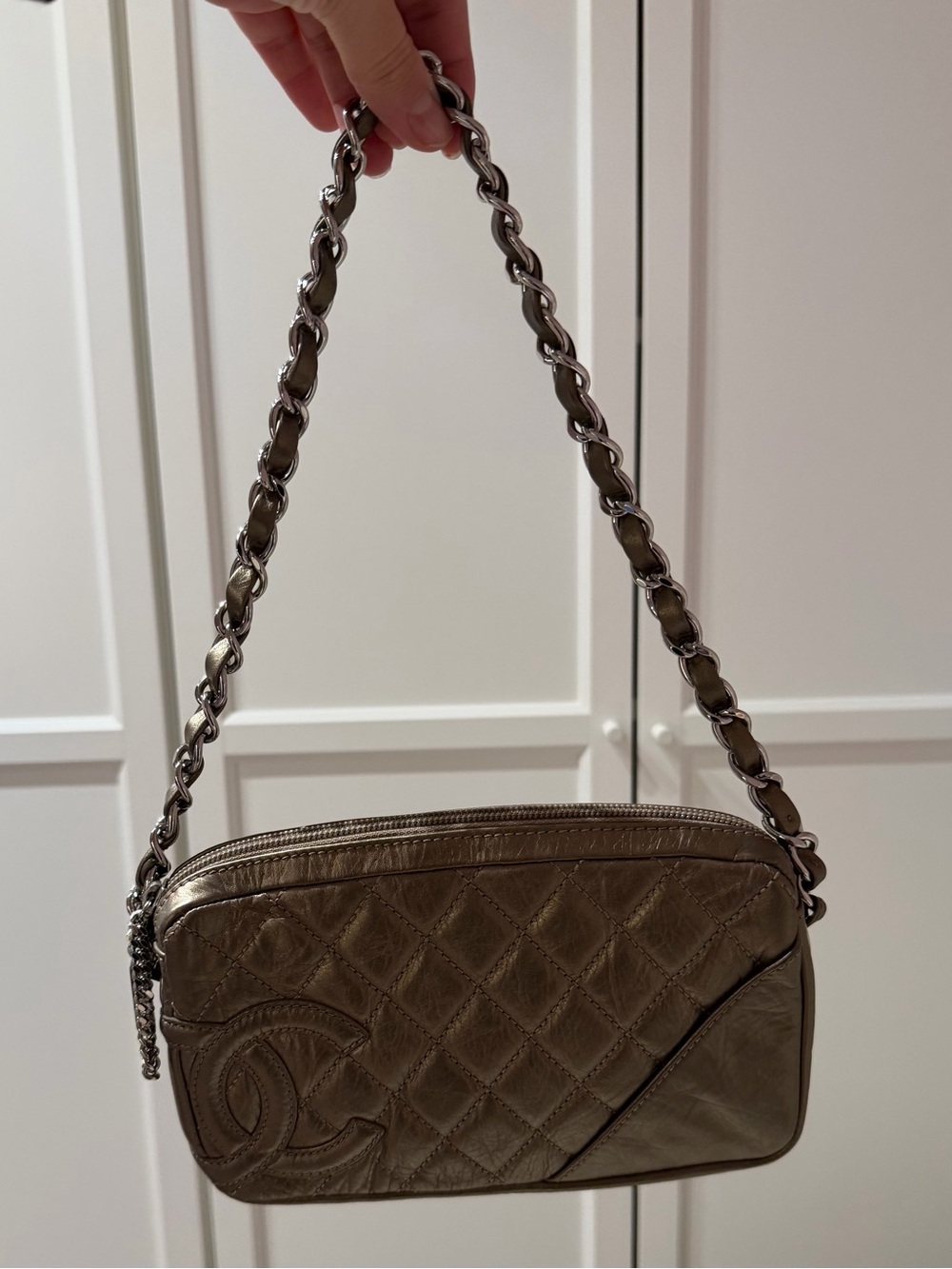 Pre-owned CHANEL Gold Calfskin Leather Shoulder Bag - silver Hardware